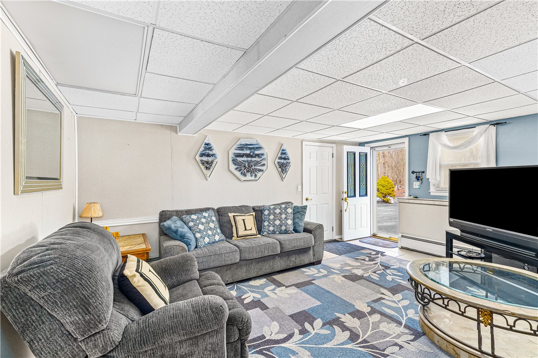 21 Hampton Avenue Warwick, RI 02889 - Photo 26 of 42