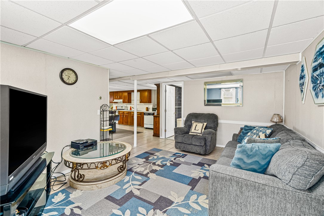 21 Hampton Avenue Warwick, RI 02889 - Photo 27 of 42