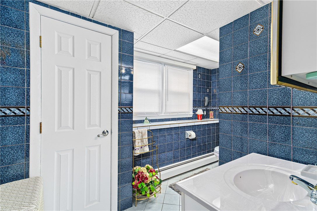 21 Hampton Avenue Warwick, RI 02889 - Photo 29 of 42