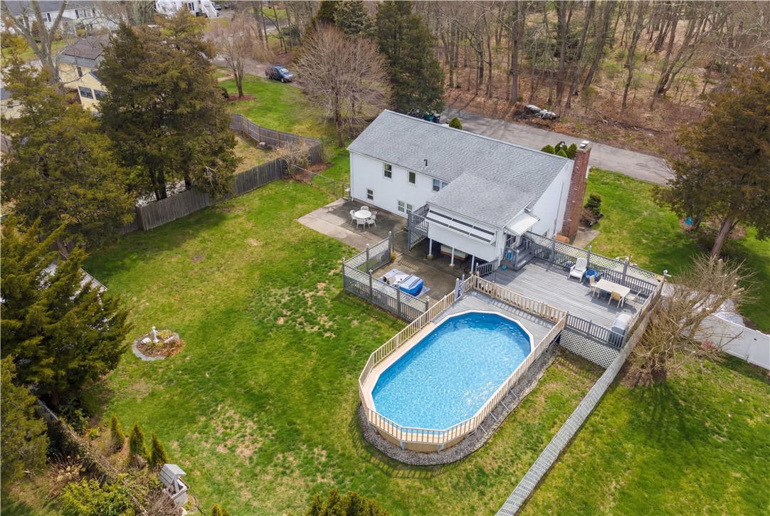 21 Hampton Avenue Warwick, RI 02889 - Photo 3 of 42