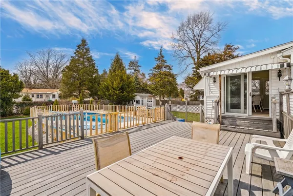 $649,900 | 21 Hampton Avenue, Warwick, RI 02889