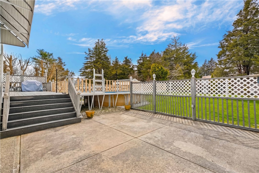 21 Hampton Avenue Warwick, RI 02889 - Photo 35 of 42