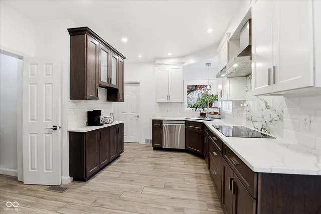 $650,000 | 1479 Beaconfield Court, Carmel, IN 46033