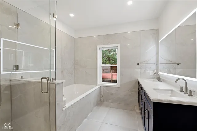 $650,000 | 1479 Beaconfield Court, Carmel, IN 46033