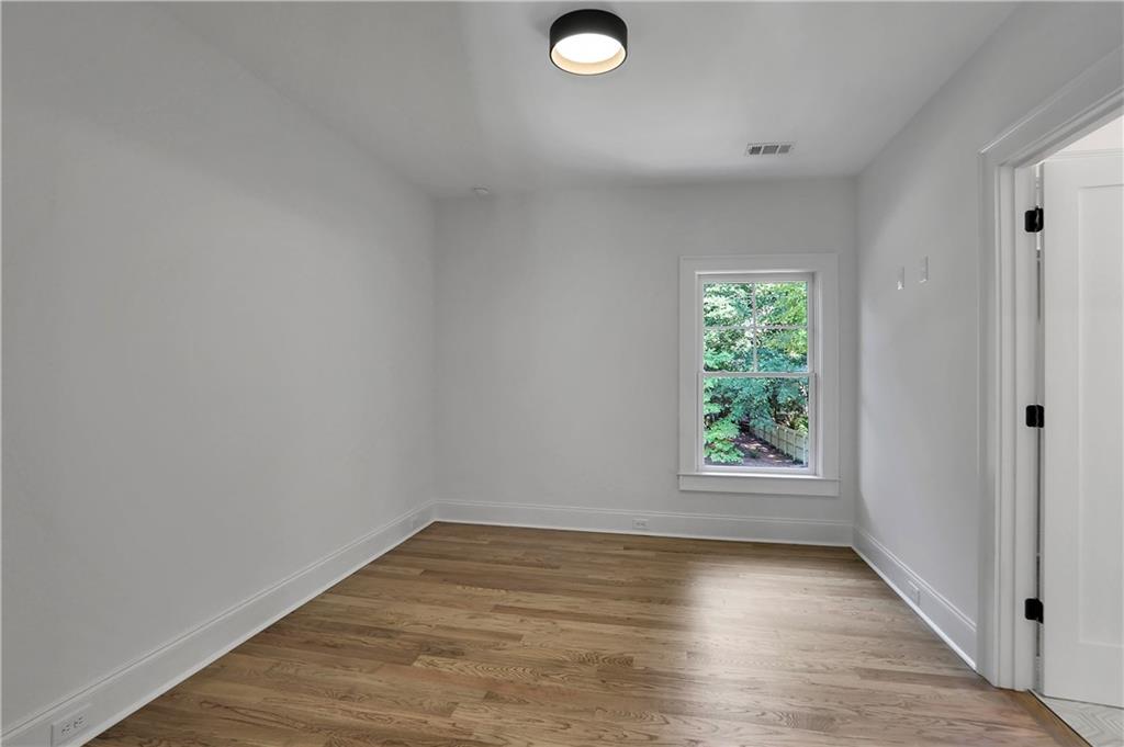 1661 Oak Grove Road Decatur, GA 30033 - Photo 36 of 44