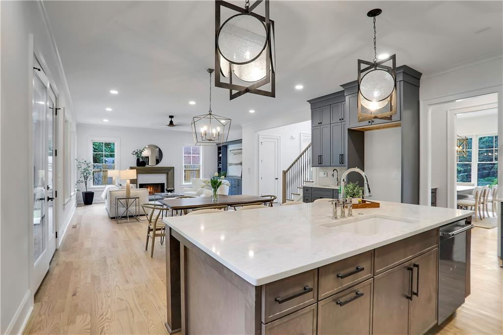 1661 Oak Grove Road Decatur, GA 30033 - Photo 9 of 44