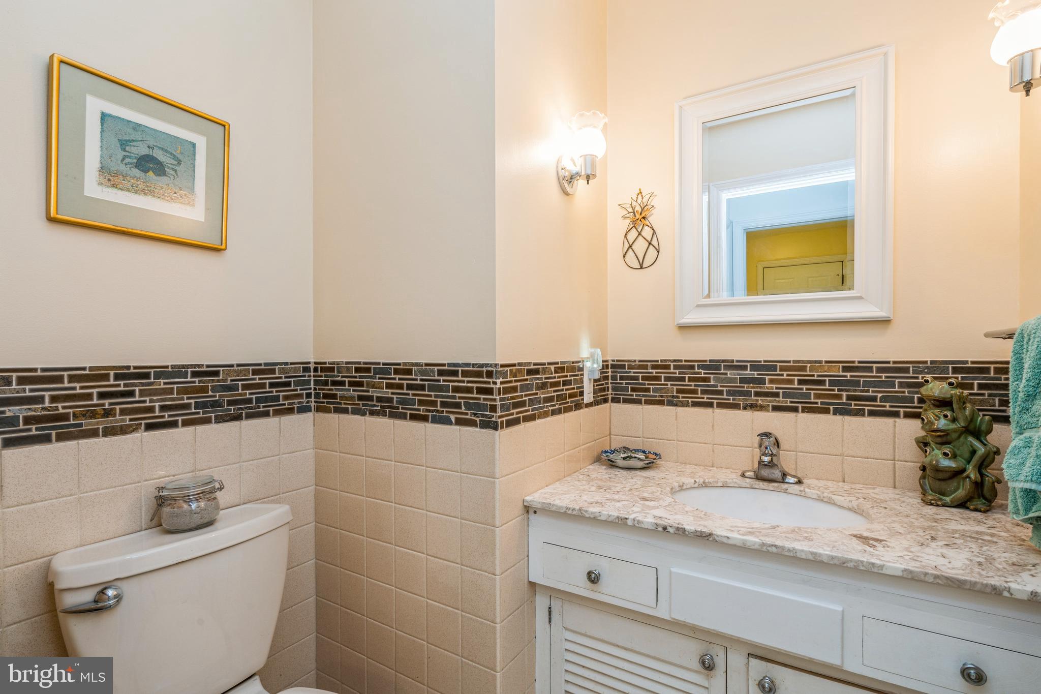 4 Sommers Road Ewing, NJ 08638 - Photo 18 of 30 Powder Room