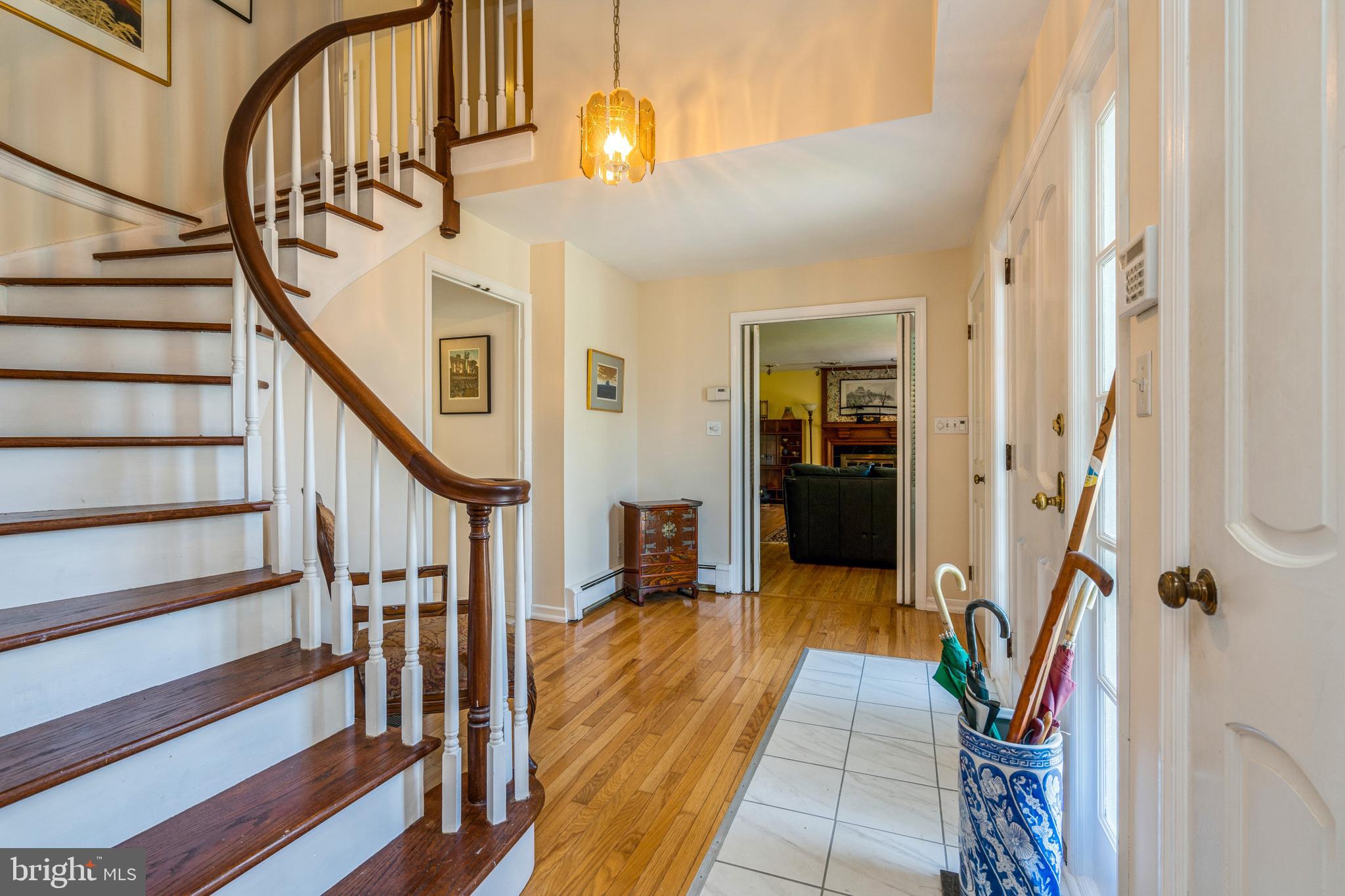4 Sommers Road Ewing, NJ 08638 - Photo 3 of 30 Foyer