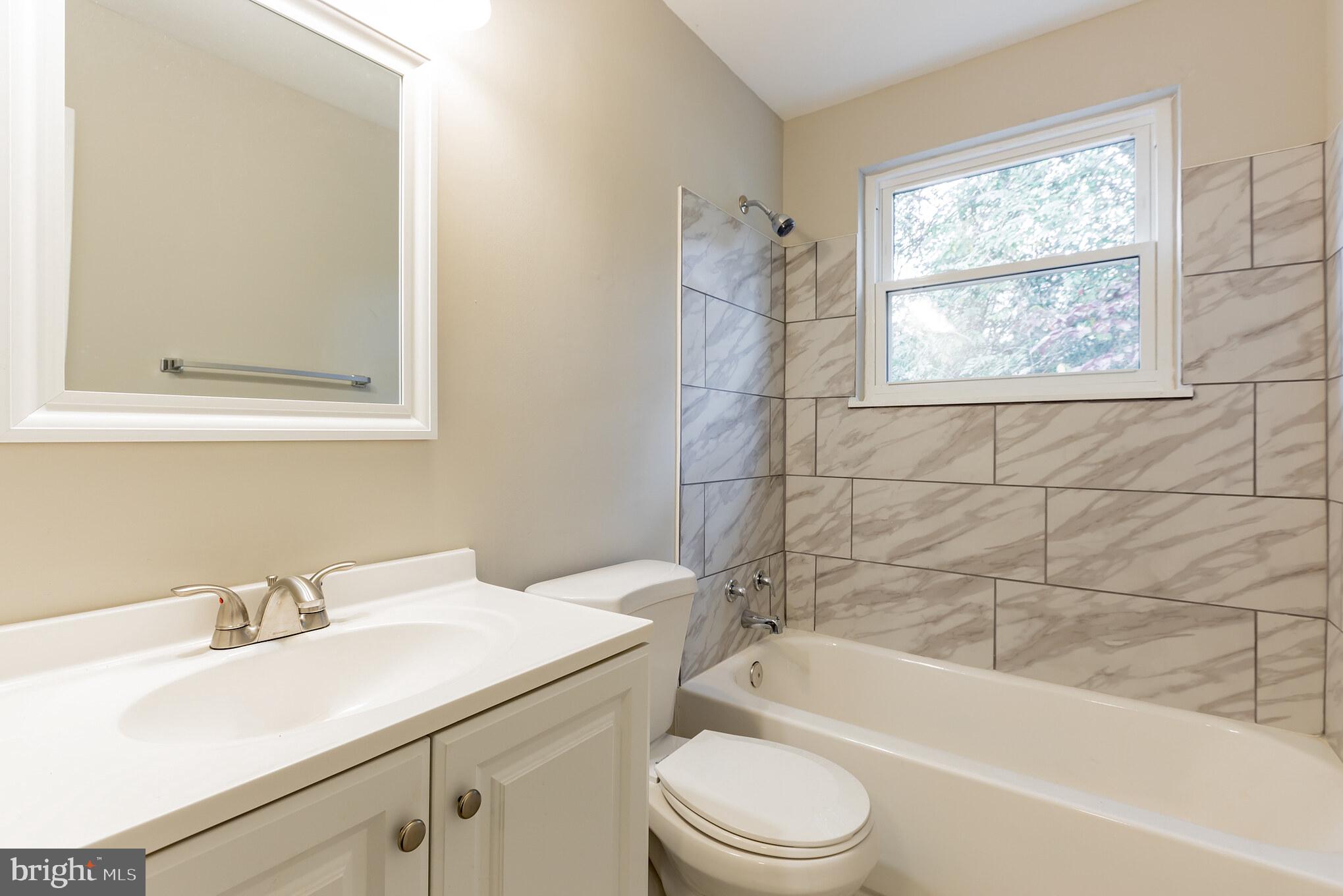 836 Woods Road Pasadena, MD 21122 - Photo 21 of 35 Gallery Image 21