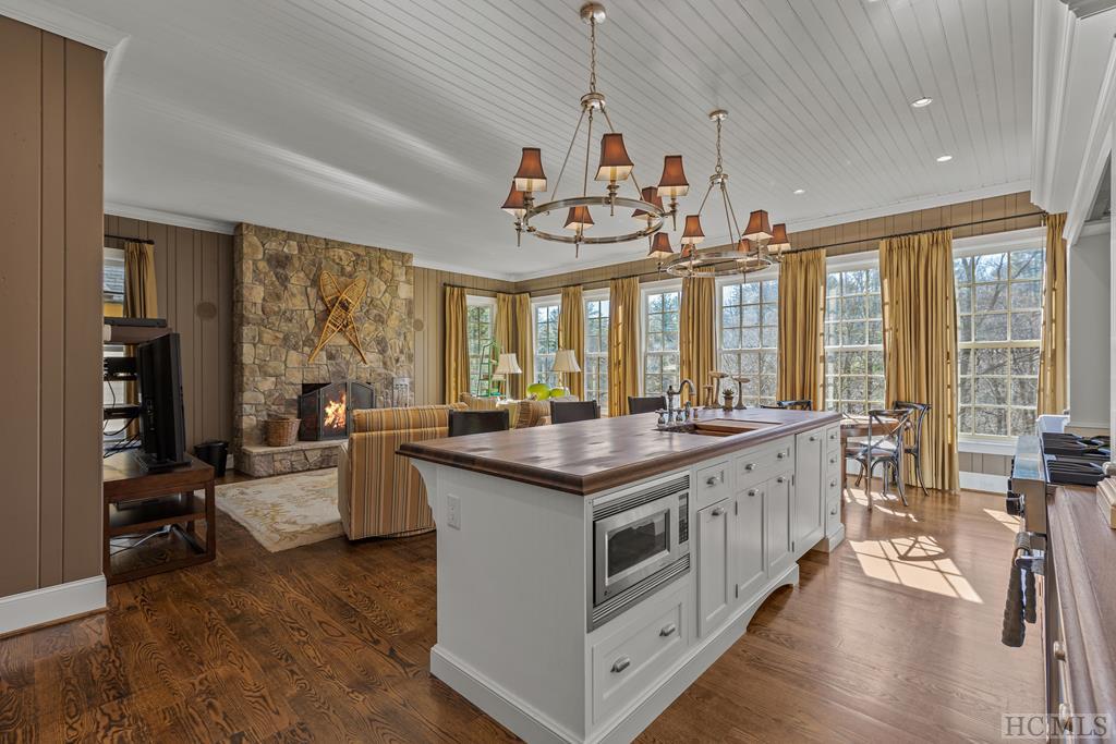 274 Foreman Road Highlands, NC 28741 - Photo 15 of 57 Gallery Image 15