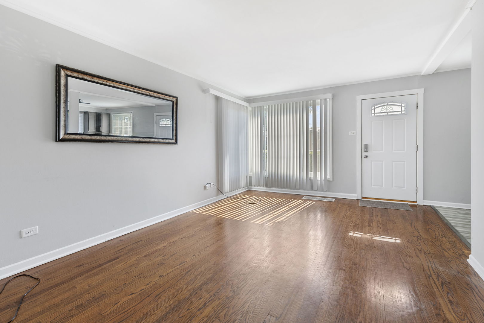 12804 South Racine Avenue Chicago, IL 60827 - Photo 3 of 17