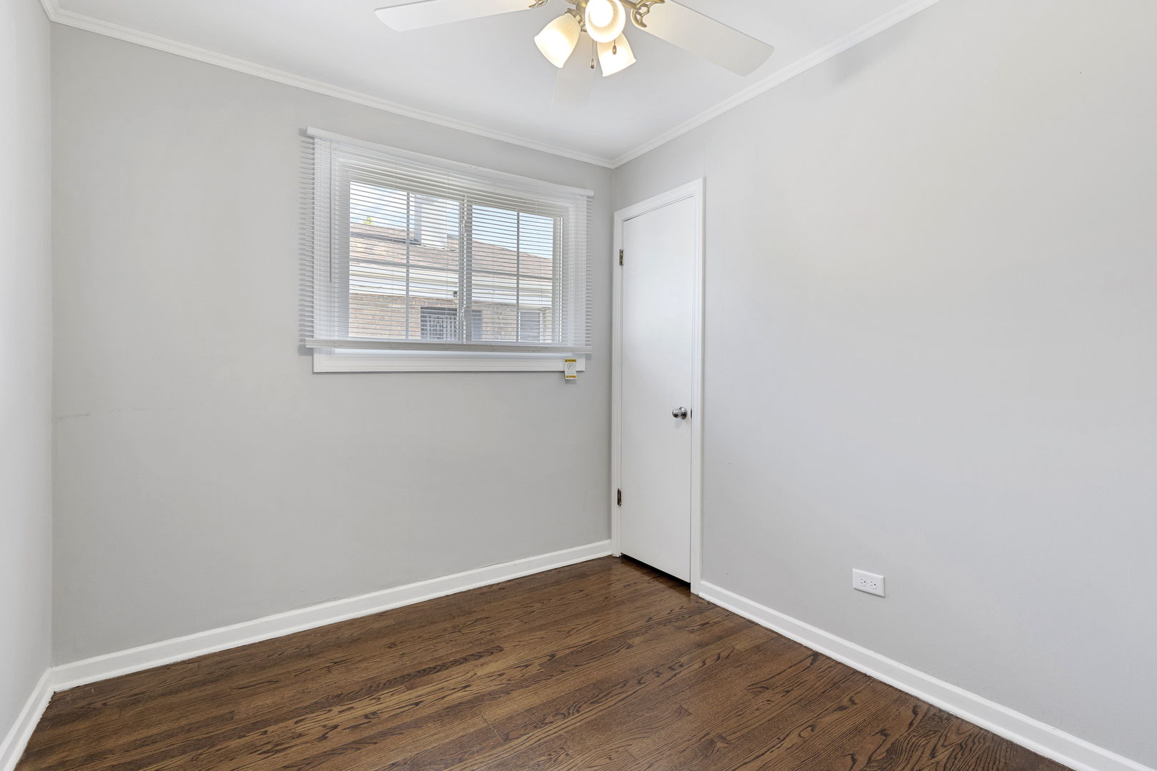 12804 South Racine Avenue Chicago, IL 60827 - Photo 8 of 17