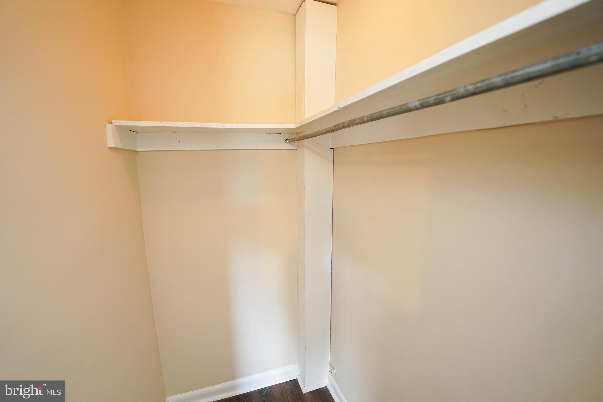 516 Bay Street, Unit D4 Berlin, MD 21811 - Photo 20 of 27 a bathroom with a shower