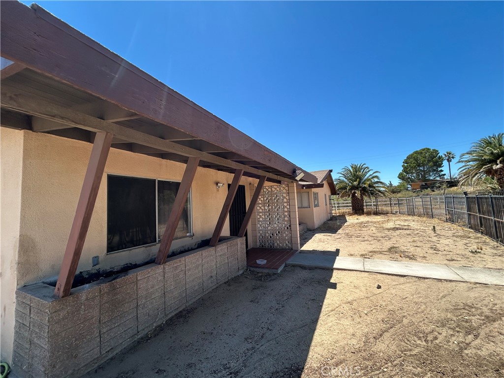 14822 Rodeo Drive Victorville, CA 92395 - Photo 18 of 60