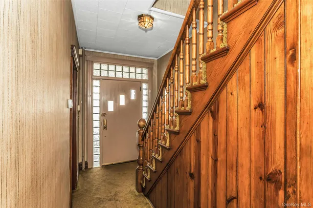 a view of an entryway