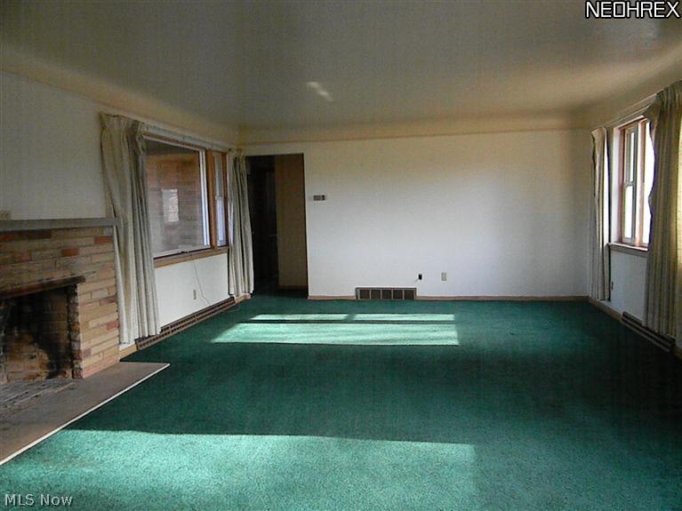 10379 Thwing Road Chardon, OH 44024 - Photo 3 of 11 Gallery Image 3