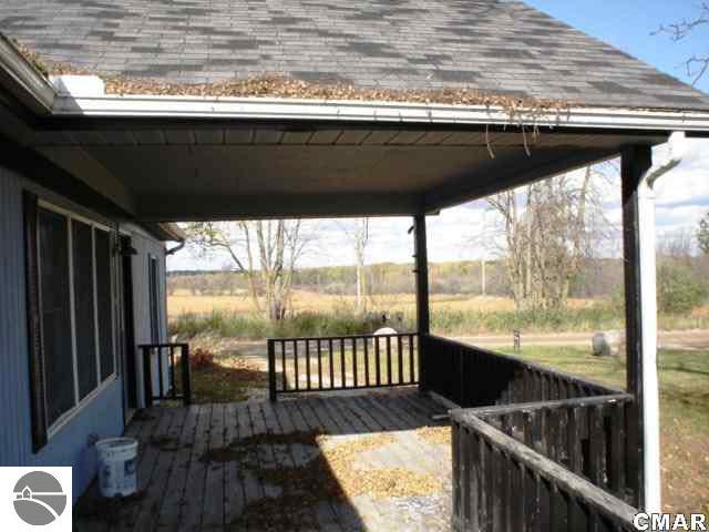 210 East North County Line Road Farwell, MI 48622 - Photo 13 of 15 1768765-12.JPG