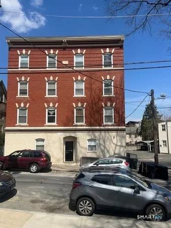 $1,300 | 344 Washington Avenue, Unit 4D, Waterbury, CT 06708