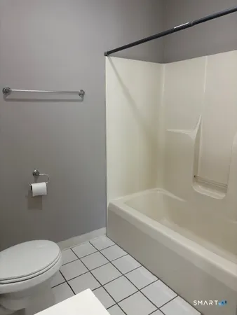 $1,300 | 344 Washington Avenue, Unit 4D, Waterbury, CT 06708