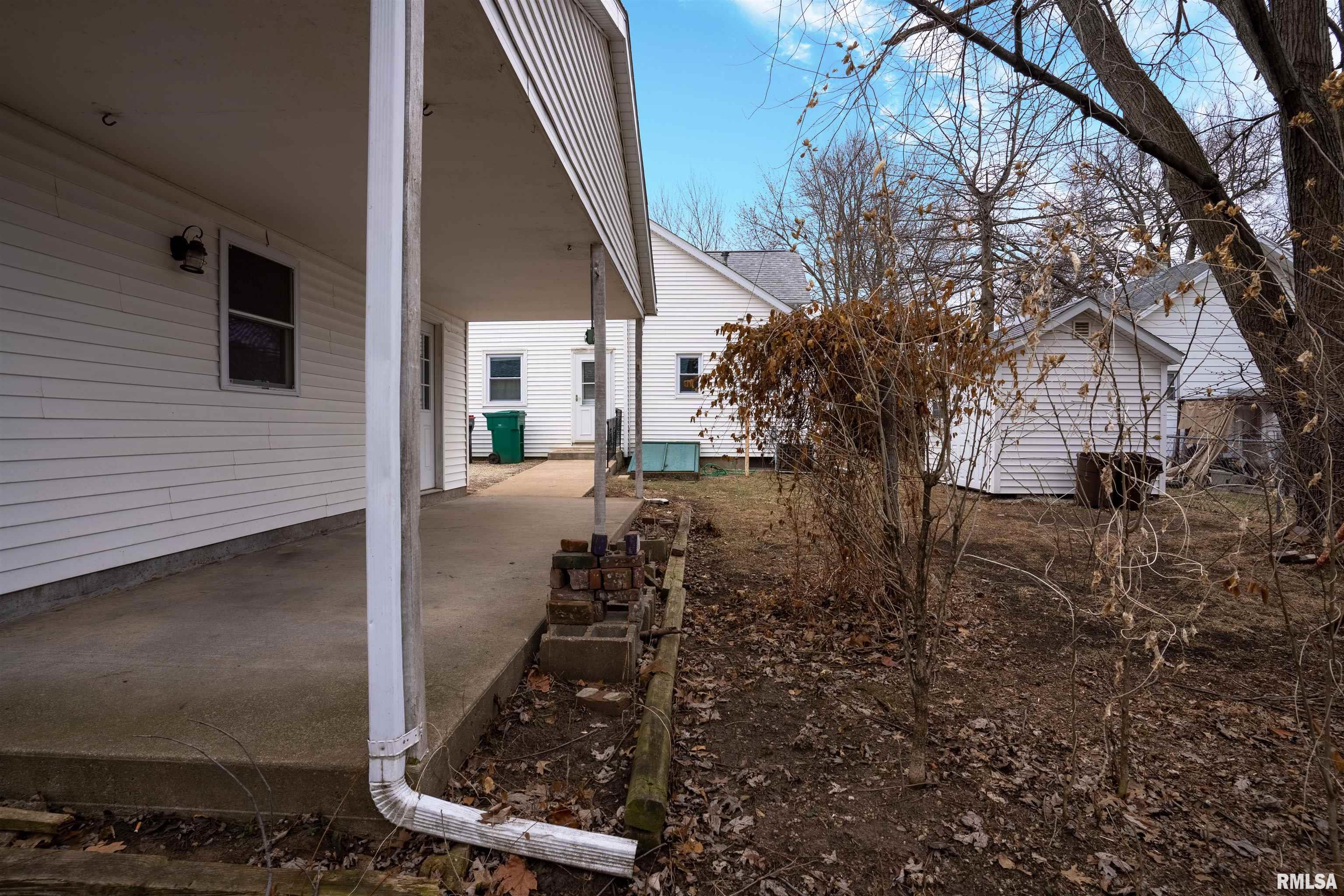 819 State Street Pekin, IL 61554 - Photo 30 of 32