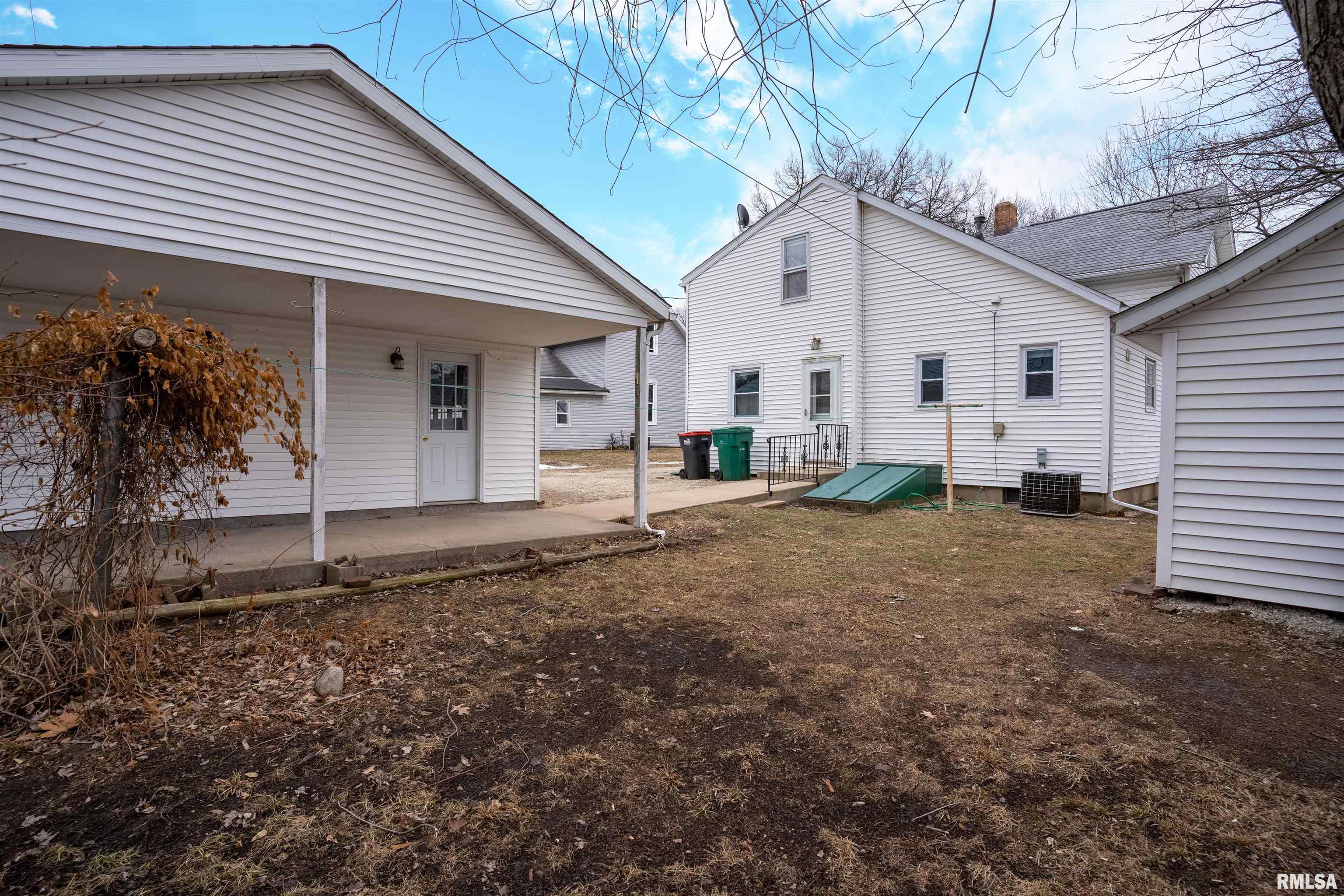 819 State Street Pekin, IL 61554 - Photo 31 of 32