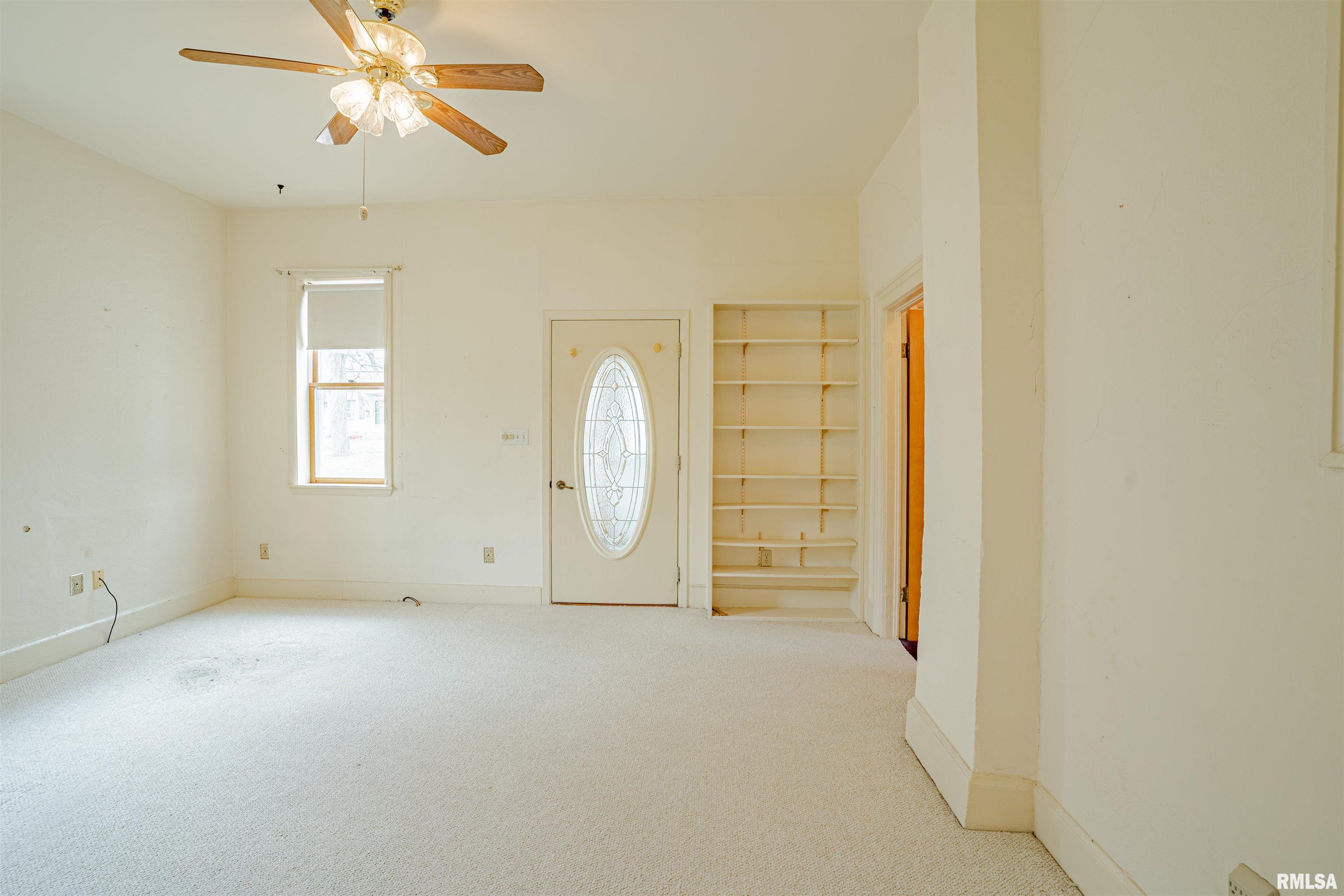 819 State Street Pekin, IL 61554 - Photo 5 of 32