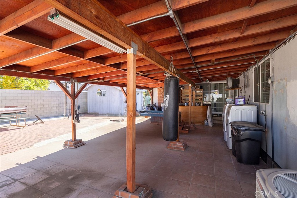 7414 Quartz Avenue Winnetka, CA 91306 - Photo 27 of 42 a view of storage and utility room