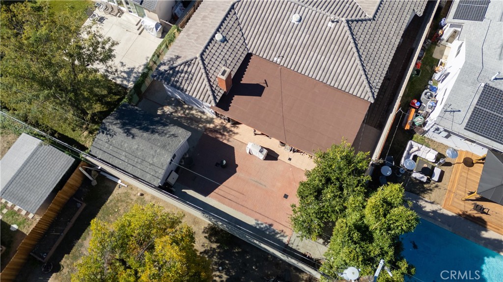 7414 Quartz Avenue Winnetka, CA 91306 - Photo 42 of 42 an aerial view of a house