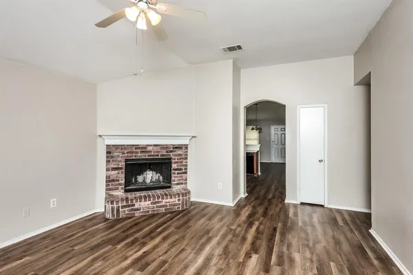 $2,020 | 1409 Marena Moore Way, Dallas, TX 75232