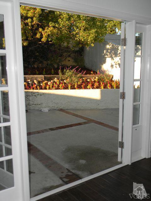 761 Congressional Road Simi Valley, CA 93065 - Photo 16 of 22 a view of a glass door
