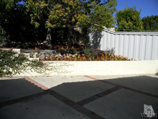 761 Congressional Road Simi Valley, CA 93065 - Photo 18 of 22 a view of a backyard of the house