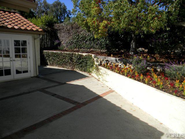 761 Congressional Road Simi Valley, CA 93065 - Photo 19 of 22 a view of backyard with seating space