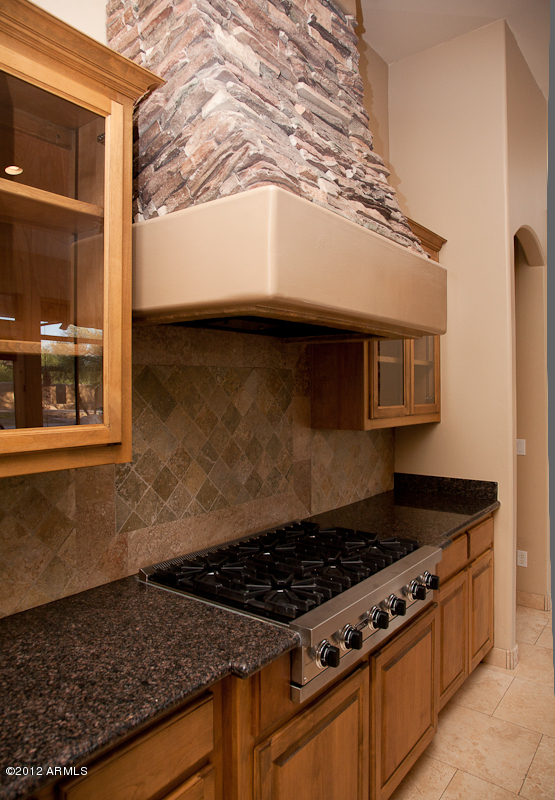 8104 East La Junta Road Scottsdale, AZ 85255 - Photo 6 of 24 kitchen