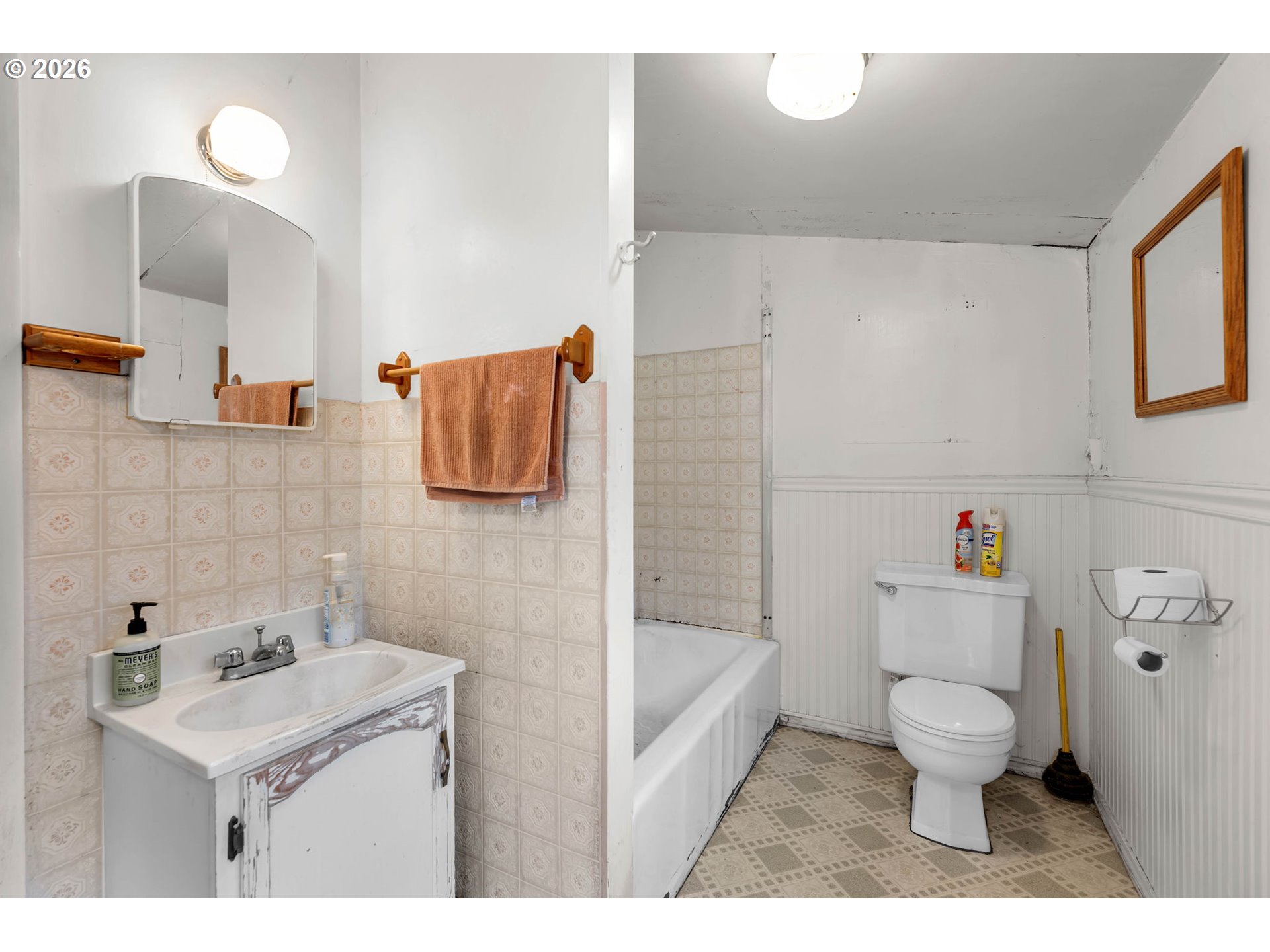 211 Young Road Bingen, WA 98605 - Photo 9 of 22 Gallery Image 9