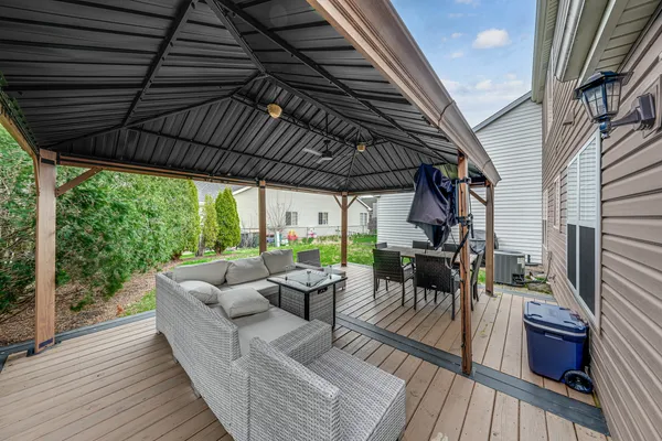 $320,000 | 1165 Blackburn Drive, Grayslake, IL 60030