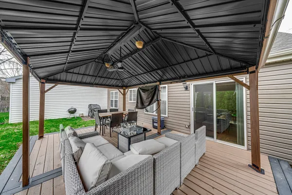 $320,000 | 1165 Blackburn Drive, Grayslake, IL 60030