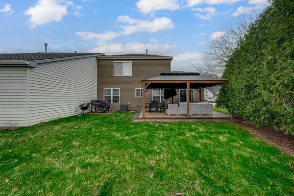 $320,000 | 1165 Blackburn Drive, Grayslake, IL 60030