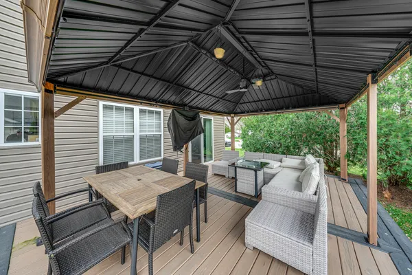 $320,000 | 1165 Blackburn Drive, Grayslake, IL 60030