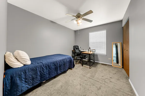$320,000 | 1165 Blackburn Drive, Grayslake, IL 60030