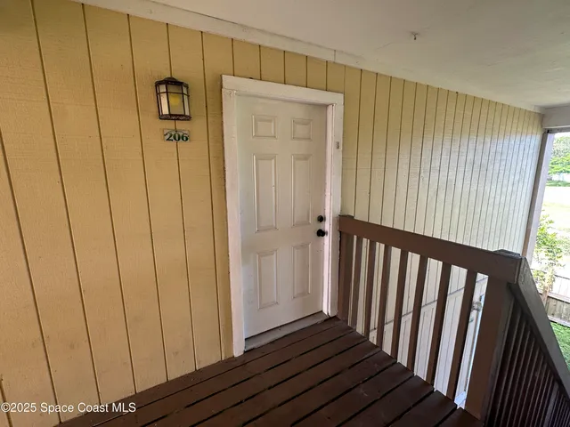 $1,400 | 2101 Forest Knoll Drive Northeast, Unit 1206, Palm Bay, FL 32905