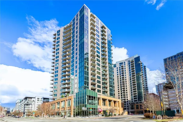 $716,000 | 10650 Northeast 9th Place, Unit 1527, Bellevue, WA 98004
