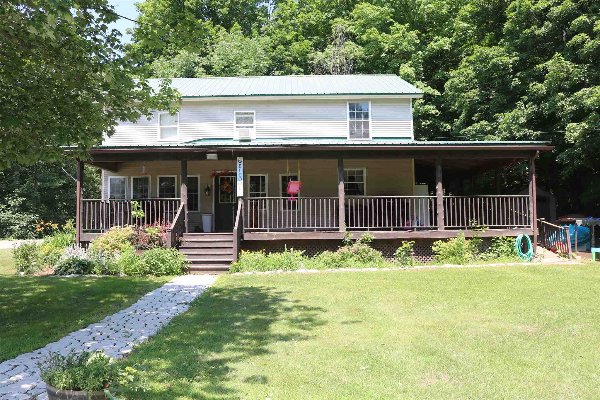 102 Guilmette Road Richford, VT 05476 - Photo 3 of 33 Gallery Image 3