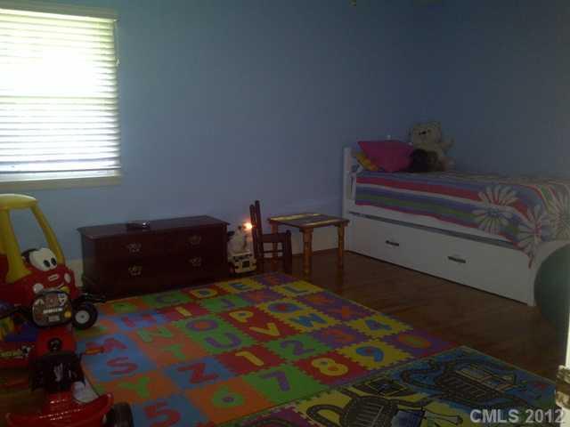 217 Thornburg Road Dallas, NC 28034 - Photo 9 of 16 Gallery Image 9