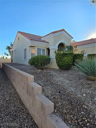 $2,350 | 10527 Mission Lakes Avenue, Las Vegas, NV 89134