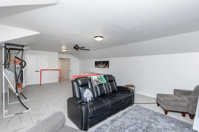 $695,000 | 7485 15th Street South, Fargo, ND 58104