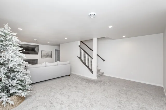 $695,000 | 7485 15th Street South, Fargo, ND 58104