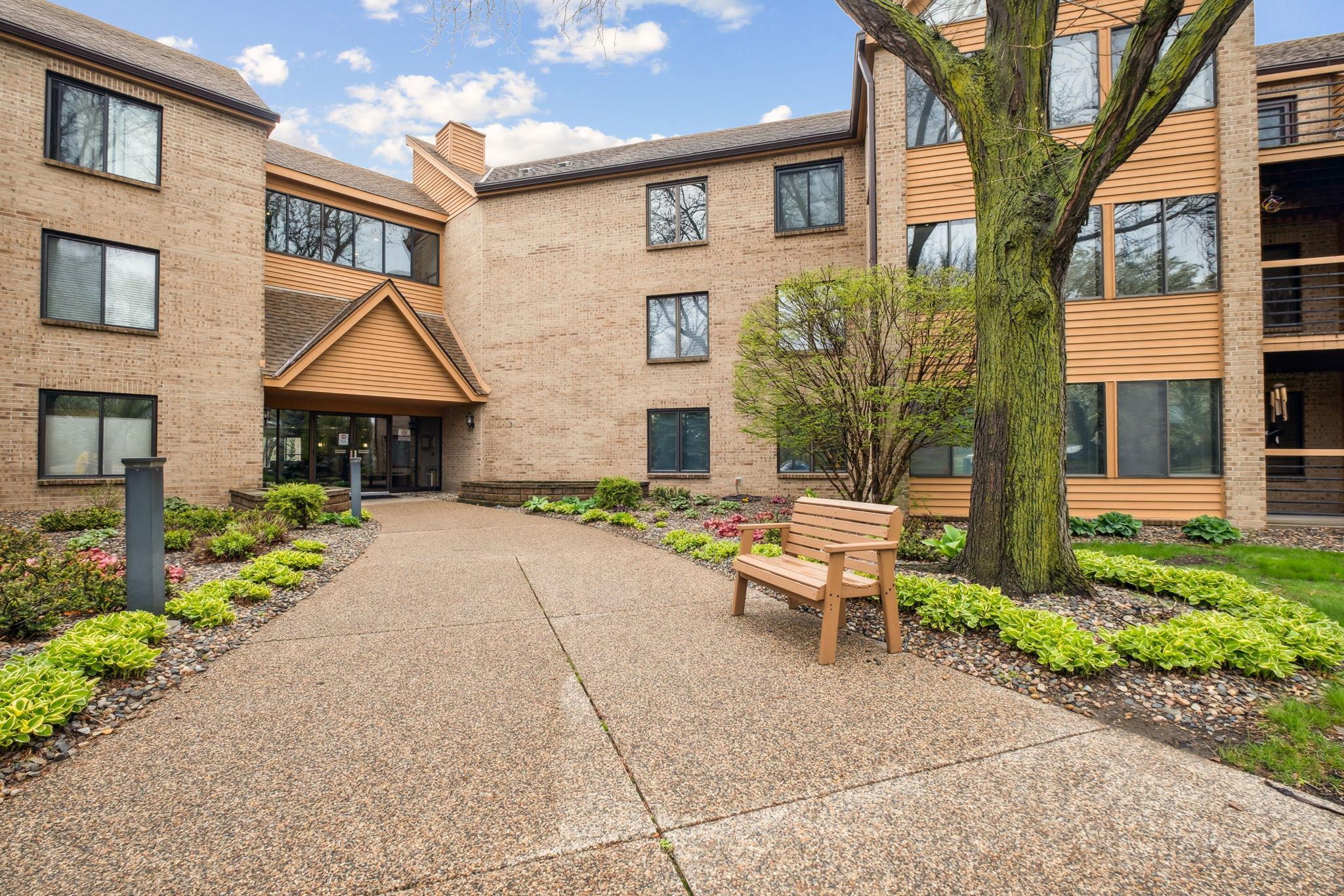 6100 Auto Club Road, Unit 311 Bloomington, MN 55438 - Photo 2 of 24
