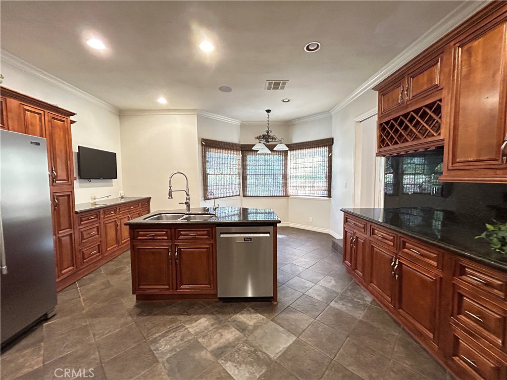 300 South Timken Road Anaheim, CA 92808 - Photo 18 of 53 Gallery Image 18