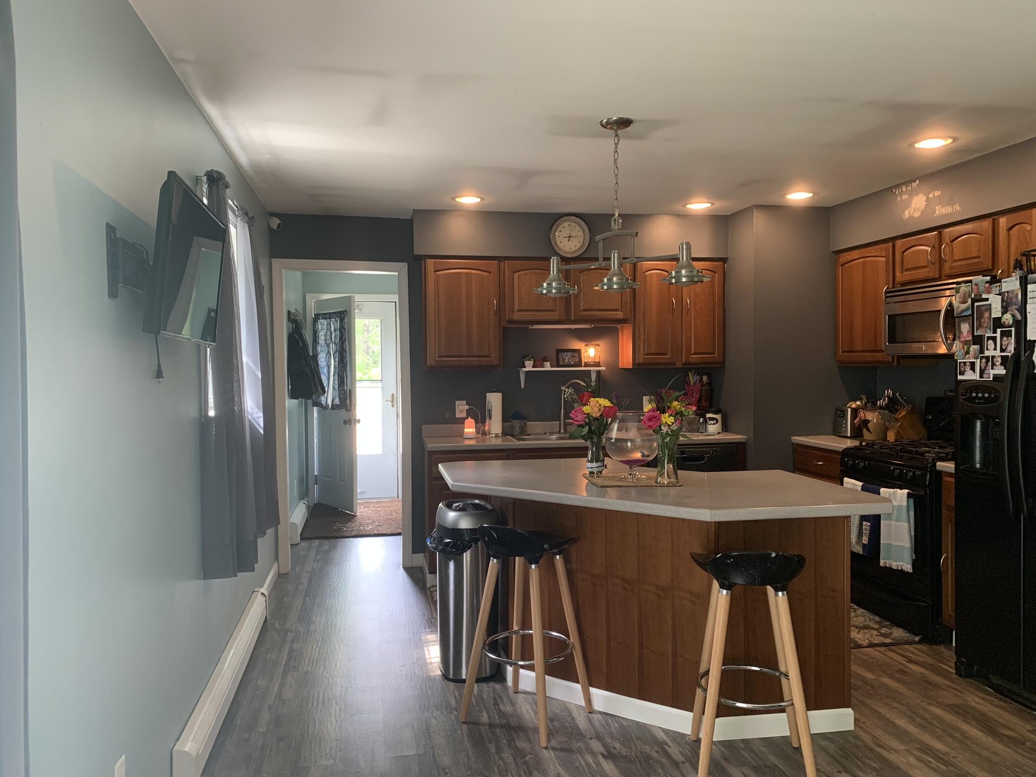 517 Upper E Pond Road Nobleboro, ME 04555 - Photo 9 of 20 kitchen
