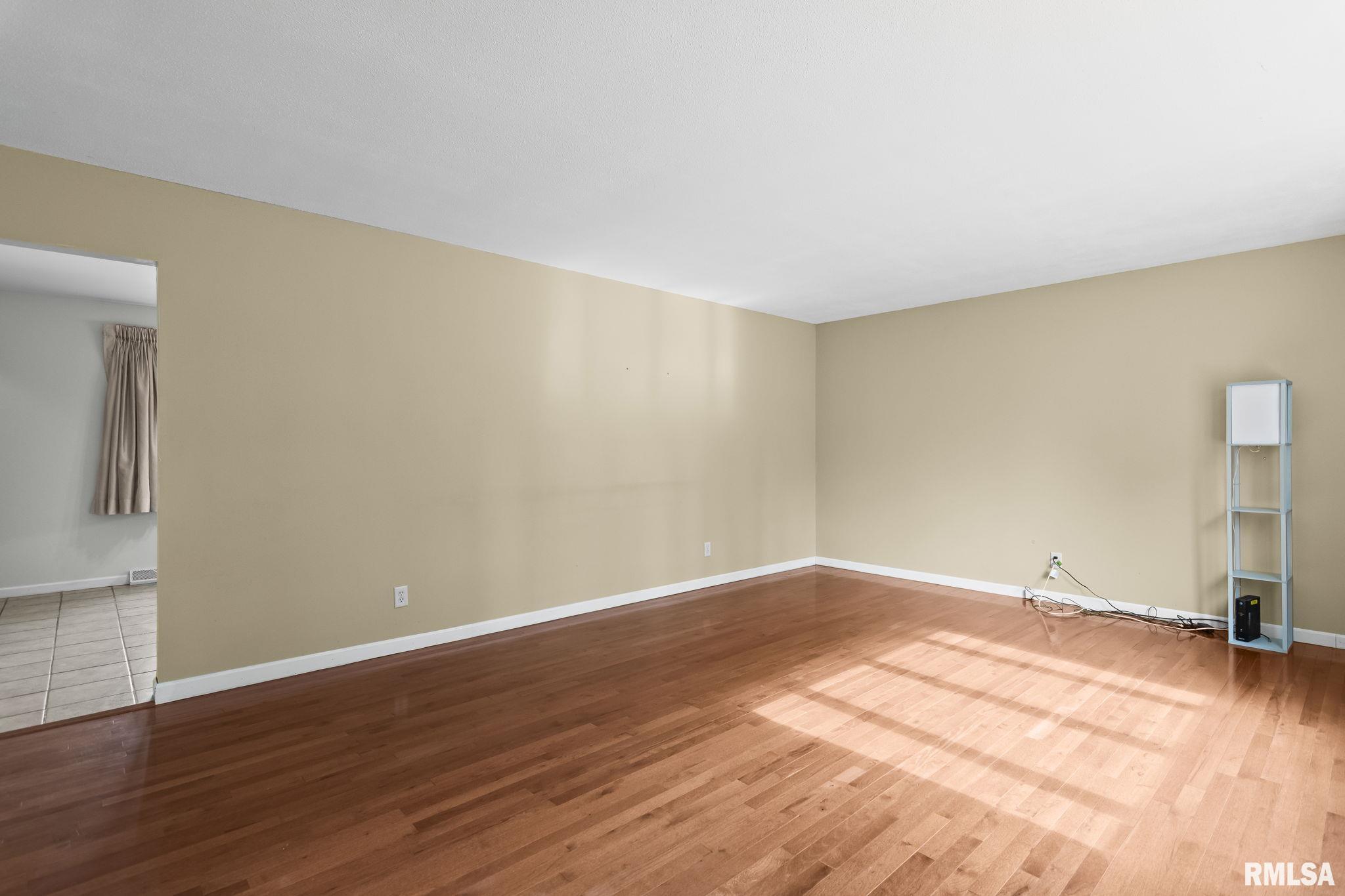 79 Locksley Lane Springfield, IL 62704 - Photo 6 of 39